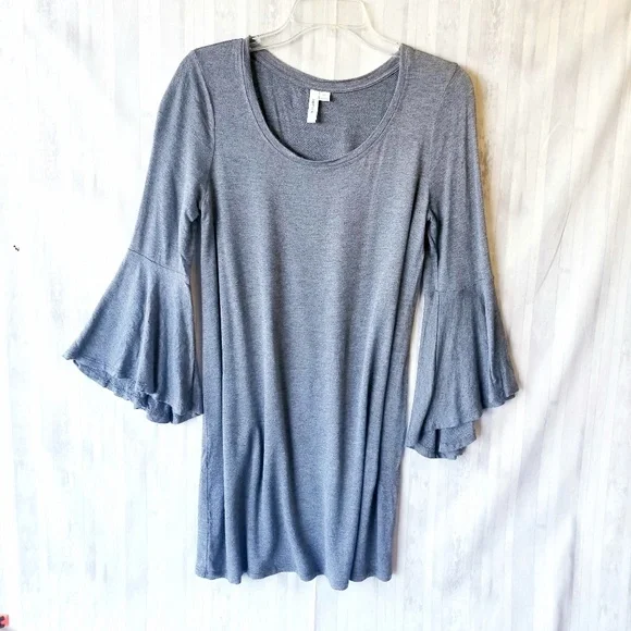 Kensie Sweater Boho Bell Sleeves Mini Dress Gray Size M - Picture 2 of 9